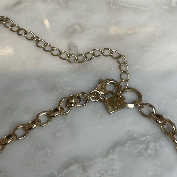 Banana Republic gold and crystal necklace - Picture 3 of 6